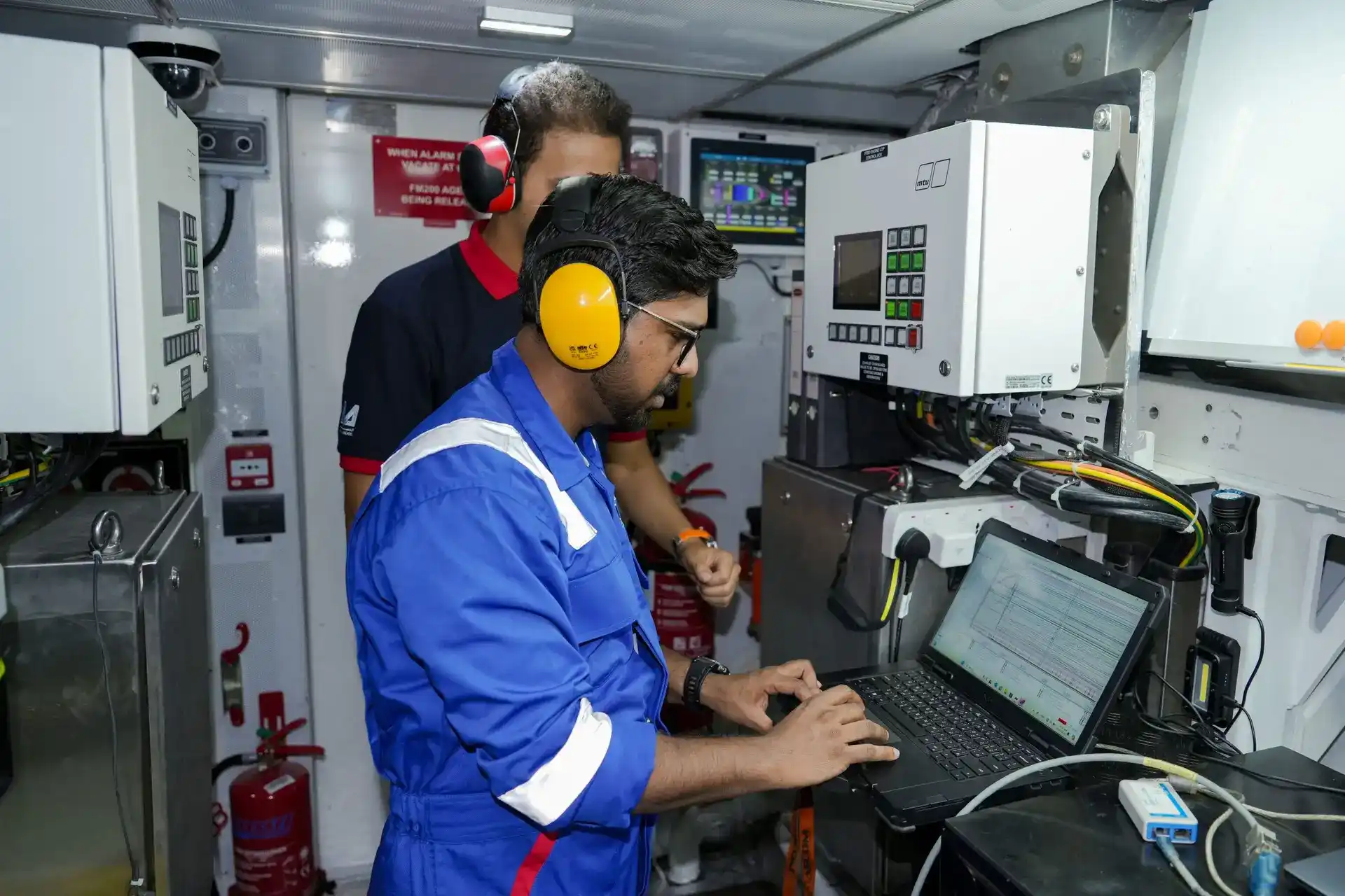 Routine Yacht Maintenance and Engine Overhaul Services